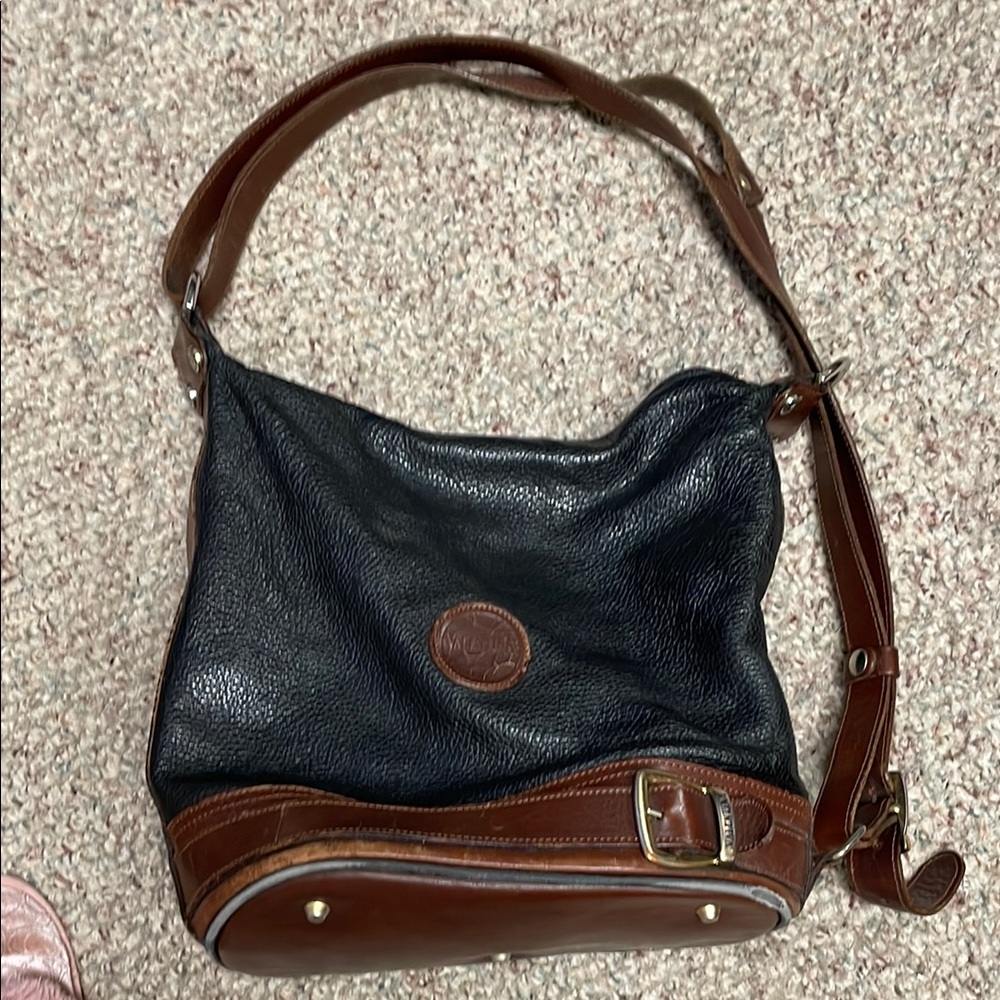 Vintage Valentina Black/Brown Leather adjustable duffle Shoulder/backpack Bag